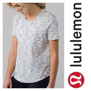 Lululemon Long Distance Short Sleeve
Tiger Space Dye Black White 12 NWT